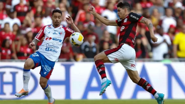 Flamengo x Fortaleza duelam pelo Brasileirão -
