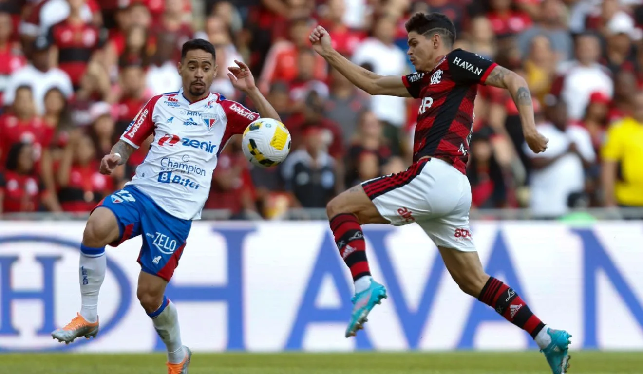 Flamengo x Fortaleza duelam pelo Brasileirão -