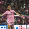 Messi em campo com a camisa do Inter Miami