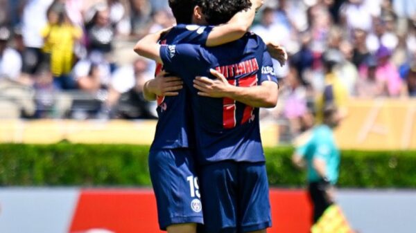 PSG comemora gol contra o Atlético de Madrid no Mundial de Clubes