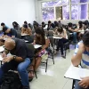 Pessoas fazendo prova