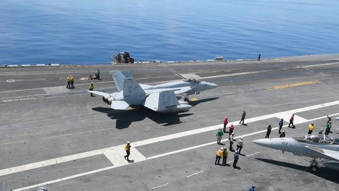 Porta-aviões americanos navega do Mar da China Meridional ao Oriente Médio