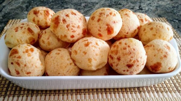 Pão de queijo mineiro