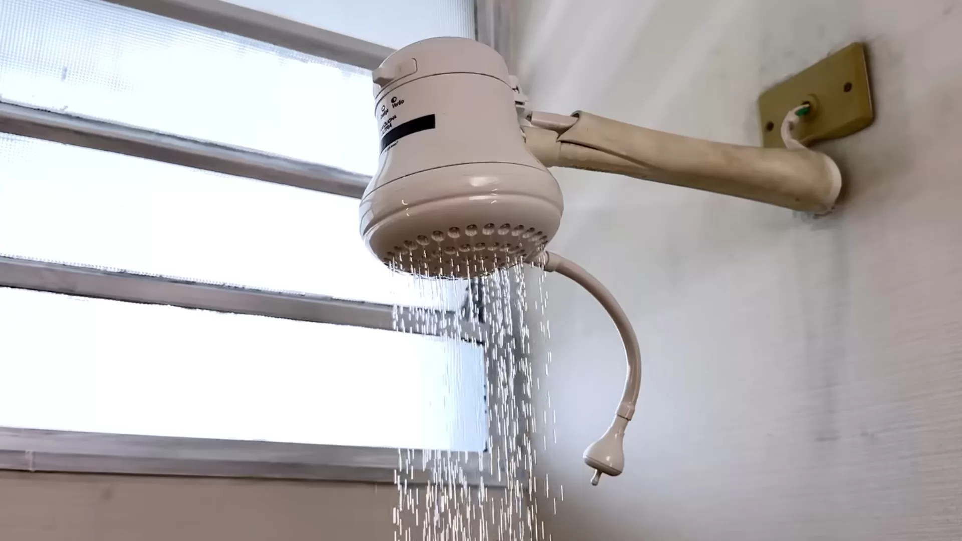 5 utilidades do chuveiro que as pessoas só descobrem depois de adultas